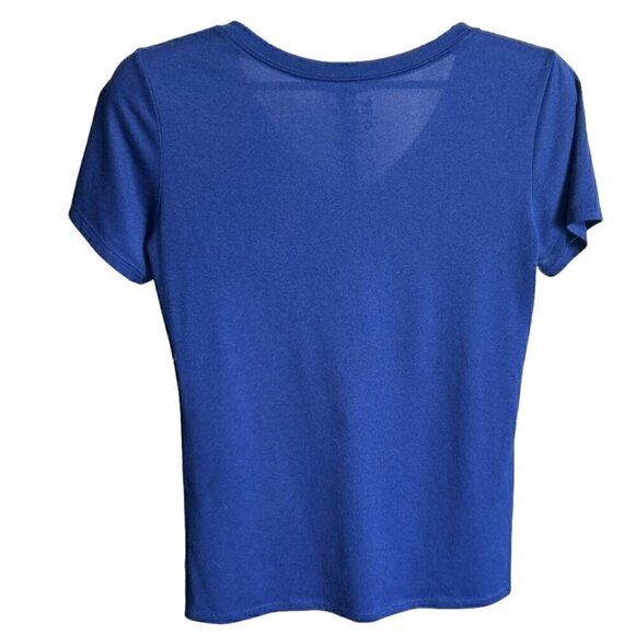 Nike Women's Athletic "Just Do It" V-Neck Graphic T-Shirt, Medium - Picture 2 of 5